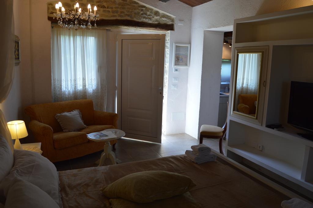 Villa Tamara Country & Spa Suites Montefiore Conca 外观 照片