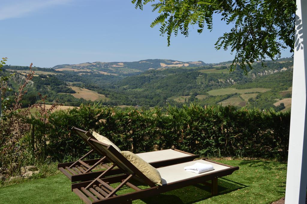 Villa Tamara Country & Spa Suites Montefiore Conca 外观 照片