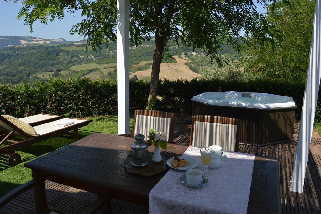 Villa Tamara Country & Spa Suites Montefiore Conca 外观 照片